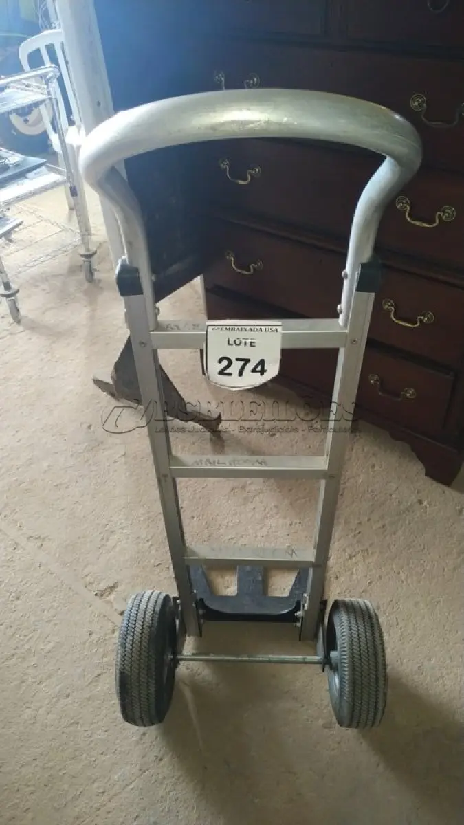 LOTE 274 - 01 CARRINHO PARA TRANSPORTE. (NO ESTADO EM QUE SE ENCONTRA. SUJEITO A AVARIAS OCULTAS/VISÍVEIS.)