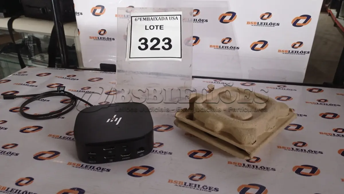 LOTE 323 - 01 DOCKING STATION HP HSN-IX02.(NOVO) (NO ESTADO EM QUE SE ENCONTRA. SUJEITO A AVARIAS OCULTAS/VISÍVEIS.)