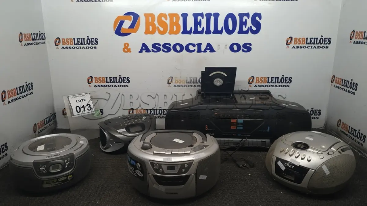 LOTE 013 - 04 MICROS SYSTEMS E 01 RÁDIO MARCAS E MODELOS DIVERSOS. (NO ESTADO) ATENÇÃO! FAZER A VISITAÇÃO ANTES DE ARREMATAR, NÃO SABEMOS SE FUNCIONA, LEILÃO NÃO TEM GARANTIA E NEM DEVOLUÇÃO, SUJEITO A POSSÍVEIS AVARIAS VISÍVEIS/OCULTAS E/OU AUSÊNCIA DE COMPONENTES.