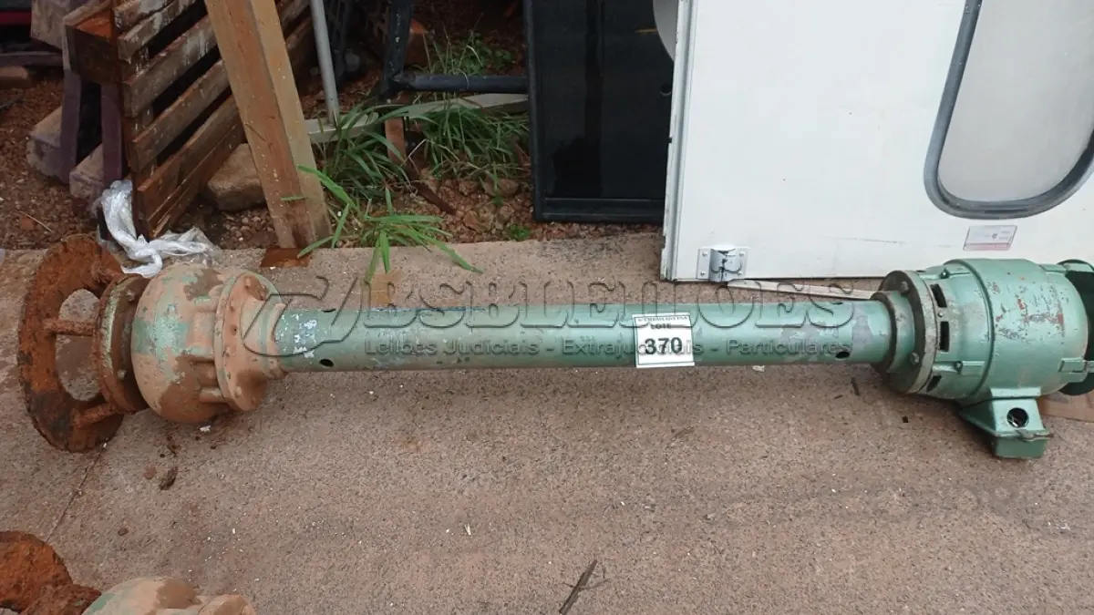LOTE 370 - 01 BOMBA D’AGUA.  (NO ESTADO EM QUE SE ENCONTRA. SUJEITO A AVARIAS OCULTAS/VISÍVEIS.)