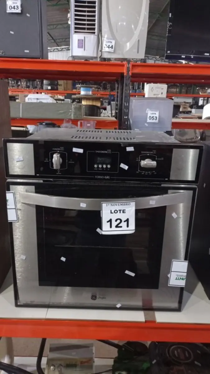 LOTE 121 - 01 FORNO DE EMBUTIR A GÁS MARCA GE. (NO ESTADO) ATENÇÃO! FAZER A VISITAÇÃO ANTES DE ARREMATAR, NÃO SABEMOS SE FUNCIONA, LEILÃO NÃO TEM GARANTIA E NEM DEVOLUÇÃO, SUJEITO A POSSÍVEIS AVARIAS VISÍVEIS/OCULTAS E/OU AUSÊNCIA DE COMPONENTES.