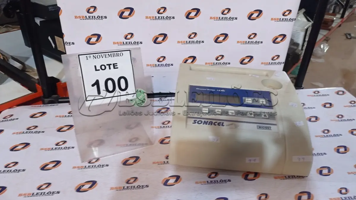 LOTE 100 - 01 APARELHO DE TERAPIA ULTRASSOM. (NO ESTADO) ATENÇÃO! FAZER A VISITAÇÃO ANTES DE ARREMATAR, NÃO SABEMOS SE FUNCIONA, LEILÃO NÃO TEM GARANTIA E NEM DEVOLUÇÃO, SUJEITO A POSSÍVEIS AVARIAS VISÍVEIS/OCULTAS E/OU AUSÊNCIA DE COMPONENTES.