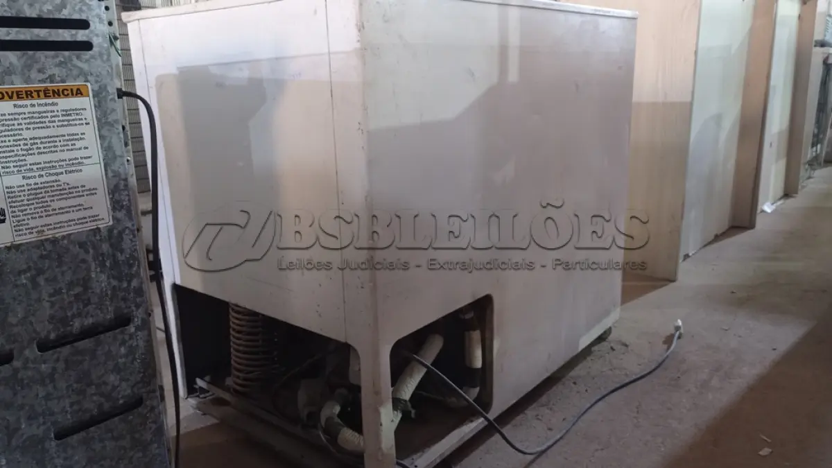 LOTE 340 - 01 FREEZER HORIZONTAL COM 02 PORTAS DE CORRER. (NO ESTADO) ATENÇÃO! FAZER A VISITAÇÃO ANTES DE ARREMATAR, NÃO SABEMOS SE FUNCIONA, LEILÃO NÃO TEM GARANTIA E NEM DEVOLUÇÃO, SUJEITO A POSSÍVEIS AVARIAS VISÍVEIS/OCULTAS E/OU AUSÊNCIA DE COMPONENTES.