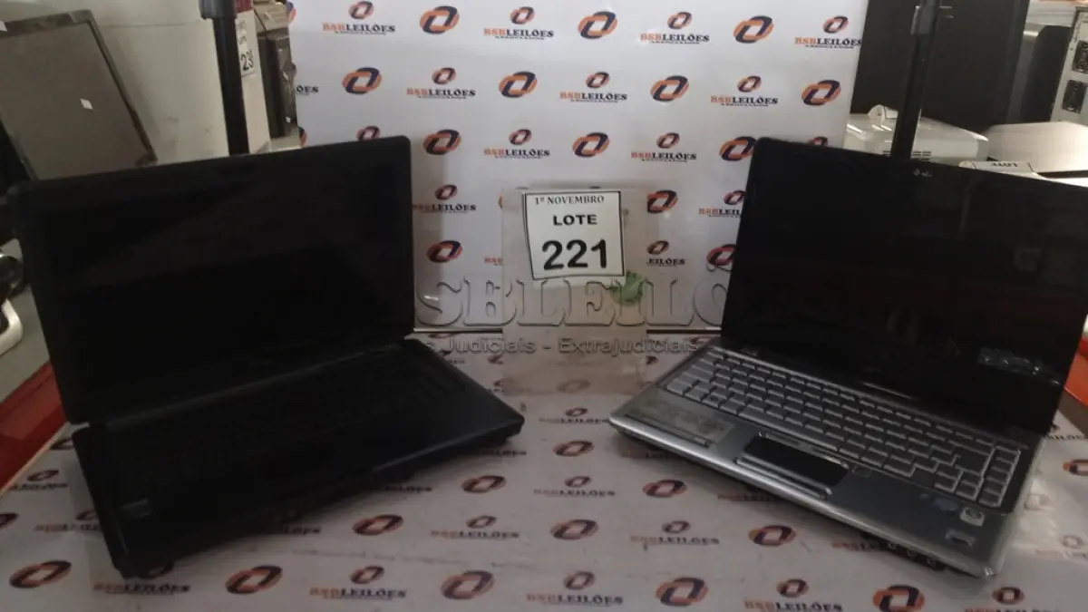LOTE 221 - 02 NOTEBOOKS MARCAS HP E PHILCO. (NO ESTADO) ATENÇÃO! FAZER A VISITAÇÃO ANTES DE ARREMATAR, NÃO SABEMOS SE FUNCIONA, LEILÃO NÃO TEM GARANTIA E NEM DEVOLUÇÃO, SUJEITO A POSSÍVEIS AVARIAS VISÍVEIS/OCULTAS E/OU AUSÊNCIA DE COMPONENTES.