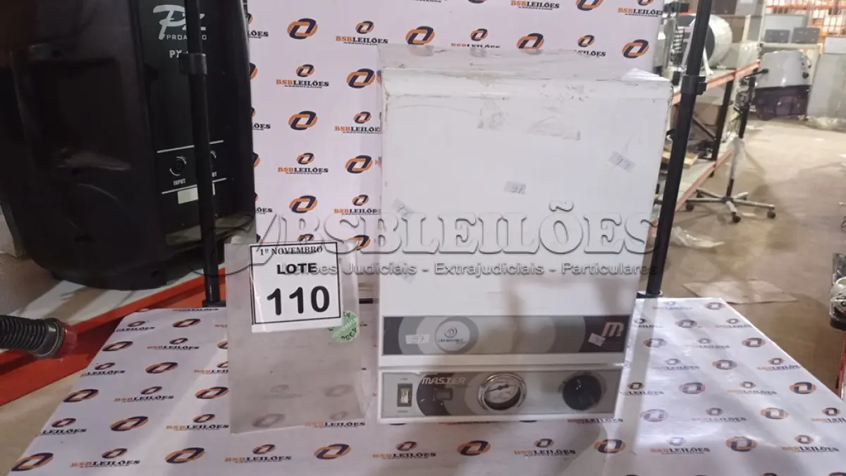 LOTE 110 - 01 ESTUFA PARA ESTERILIZAÇÃO E SECAGEM MARCA MASTER. (NO ESTADO) ATENÇÃO! FAZER A VISITAÇÃO ANTES DE ARREMATAR, NÃO SABEMOS SE FUNCIONA, LEILÃO NÃO TEM GARANTIA E NEM DEVOLUÇÃO, SUJEITO A POSSÍVEIS AVARIAS VISÍVEIS/OCULTAS E/OU AUSÊNCIA DE COMPONENTES.