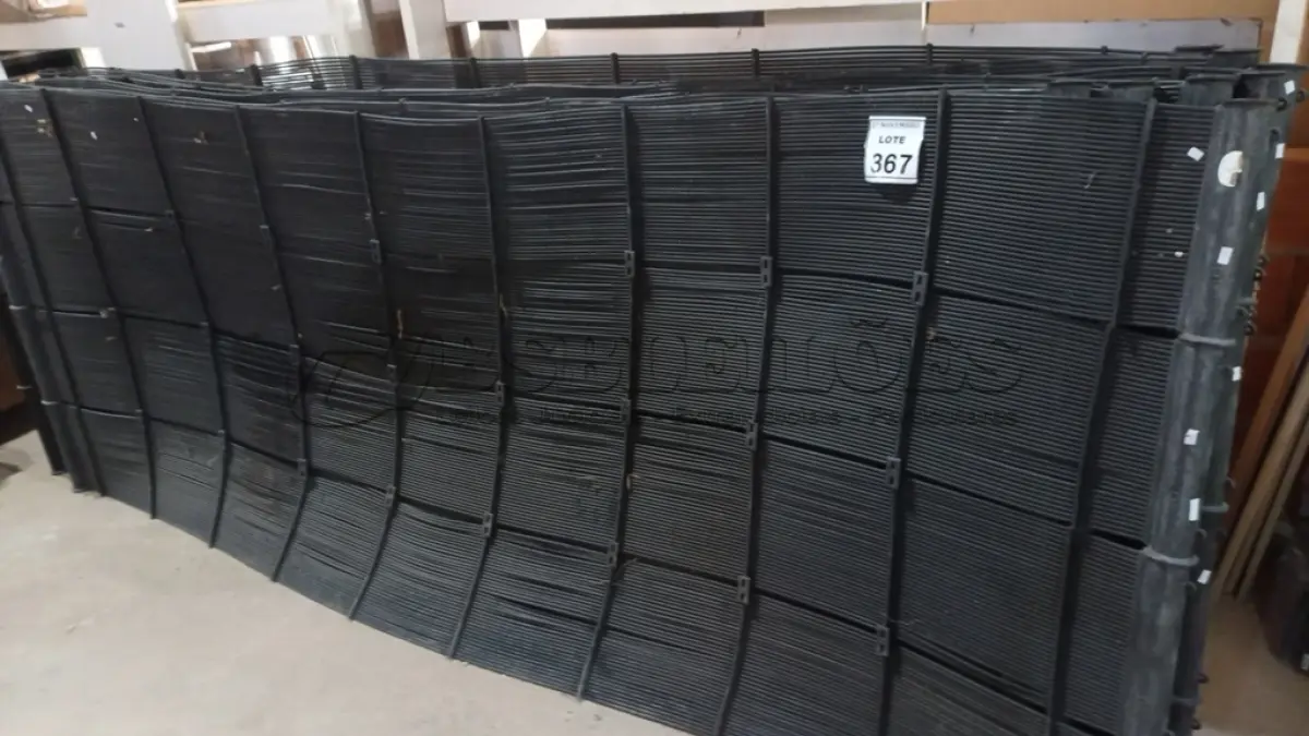 LOTE 367 - 08 PLACAS DE AQUECEDOR SOLAR PARA PISCINAS. (NO ESTADO) ATENÇÃO! FAZER A VISITAÇÃO ANTES DE ARREMATAR, NÃO SABEMOS SE FUNCIONA, LEILÃO NÃO TEM GARANTIA E NEM DEVOLUÇÃO, SUJEITO A POSSÍVEIS AVARIAS VISÍVEIS/OCULTAS E/OU AUSÊNCIA DE COMPONENTES.
