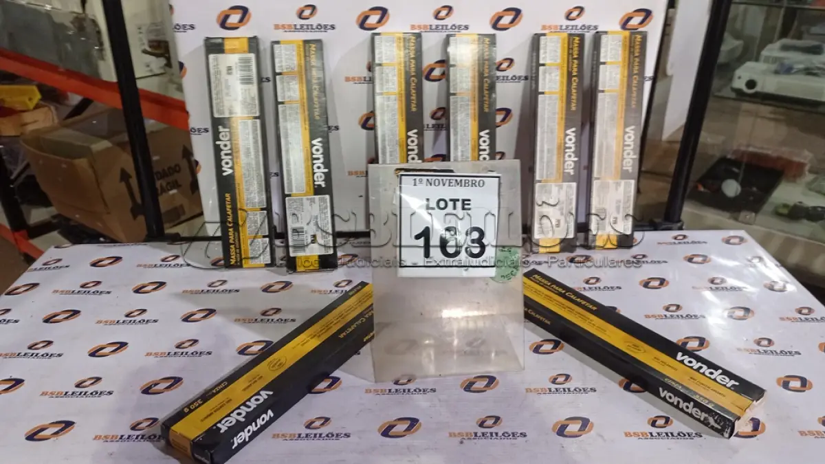 LOTE 163 - 08 CAIXAS COM MASSA PARA CALAFETAR COR CINZA DE 350G MARCA VONDER. (NO ESTADO) ATENÇÃO! FAZER A VISITAÇÃO ANTES DE ARREMATAR, NÃO SABEMOS SE FUNCIONA, LEILÃO NÃO TEM GARANTIA E NEM DEVOLUÇÃO, SUJEITO A POSSÍVEIS AVARIAS VISÍVEIS/OCULTAS E/OU AUSÊNCIA DE COMPONENTES.