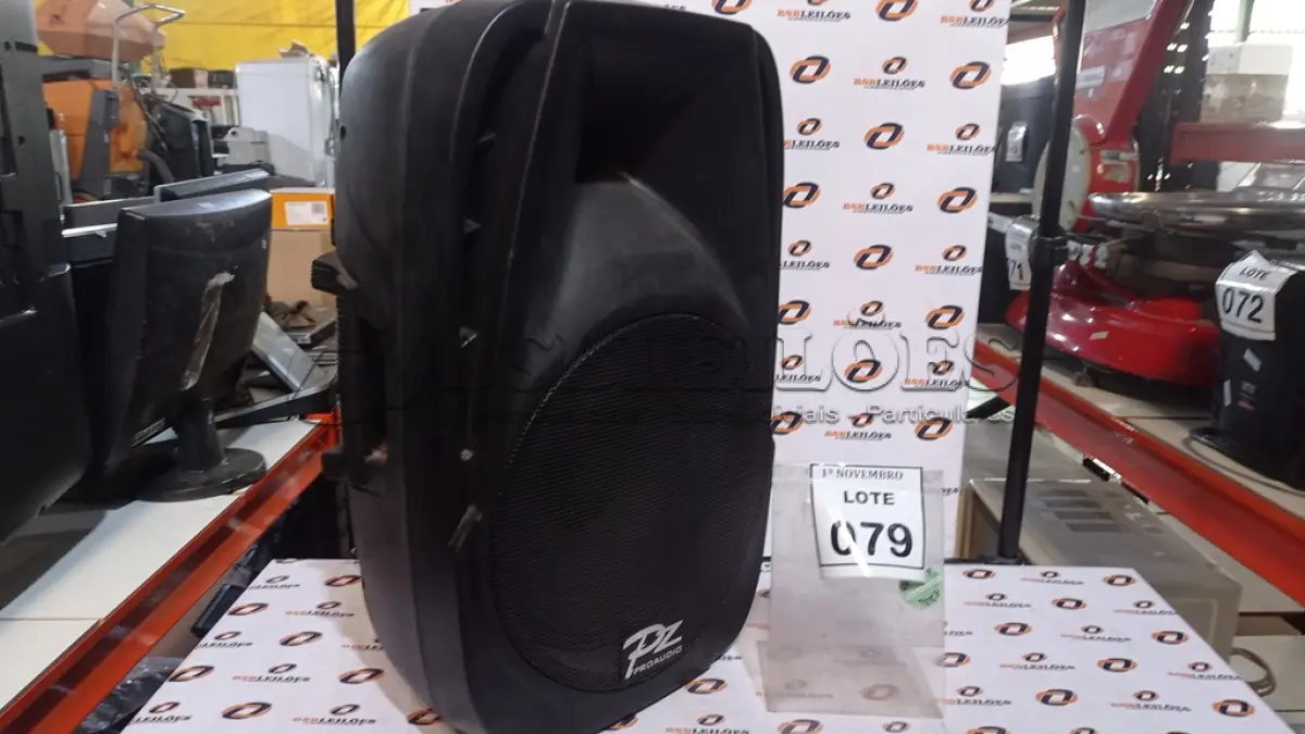LOTE 079 - 01 CAIXA DE SOM PZPROPASSIVE PX-12. (NO ESTADO) ATENÇÃO! FAZER A VISITAÇÃO ANTES DE ARREMATAR, NÃO SABEMOS SE FUNCIONA. LEILÃO NÃO TEM GARANTIA E NEM DEVOLUÇÃO, SUJEITO A POSSÍVEIS AVARIAS VISÍVEIS/OCULTAS E/OU AUSÊNCIA DE COMPONENTES.