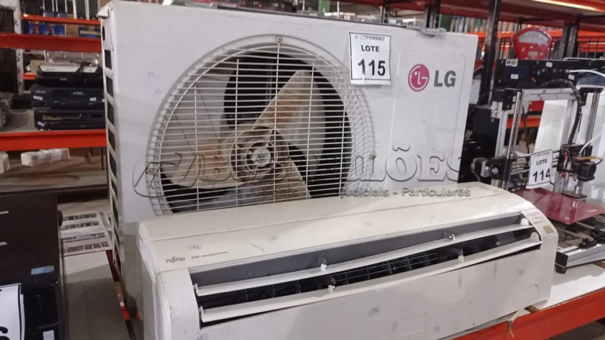 LOTE 115 - 01 CONDENSADORA 9.000 BTUS MARCA LG E 01 EVAPORADORA 12.000 MARCA FUJITSU. (NO ESTADO) ATENÇÃO! FAZER A VISITAÇÃO ANTES DE ARREMATAR, NÃO SABEMOS SE FUNCIONA, LEILÃO NÃO TEM GARANTIA E NEM DEVOLUÇÃO, SUJEITO A POSSÍVEIS AVARIAS VISÍVEIS/OCULTAS E/OU AUSÊNCIA DE COMPONENTES.