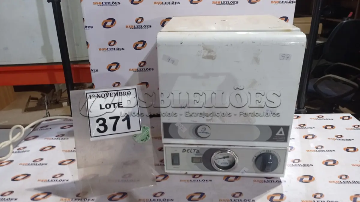 LOTE 371 - 01 ESTUFA PARA ESTERILIZAÇÃO E SECAGEM MARCA MASTER. (NO ESTADO) ATENÇÃO! FAZER A VISITAÇÃO ANTES DE ARREMATAR, NÃO SABEMOS SE FUNCIONA, LEILÃO NÃO TEM GARANTIA E NEM DEVOLUÇÃO, SUJEITO A POSSÍVEIS AVARIAS VISÍVEIS/OCULTAS E/OU AUSÊNCIA DE COMPONENTES.