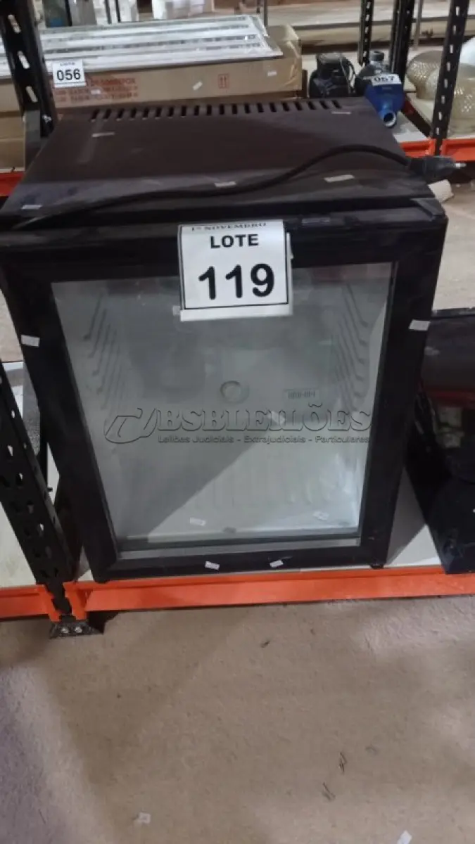 LOTE 119 - 01 ADEGA. (NO ESTADO) ATENÇÃO! FAZER A VISITAÇÃO ANTES DE ARREMATAR, NÃO SABEMOS SE FUNCIONA, LEILÃO NÃO TEM GARANTIA E NEM DEVOLUÇÃO, SUJEITO A POSSÍVEIS AVARIAS VISÍVEIS/OCULTAS E/OU AUSÊNCIA DE COMPONENTES.