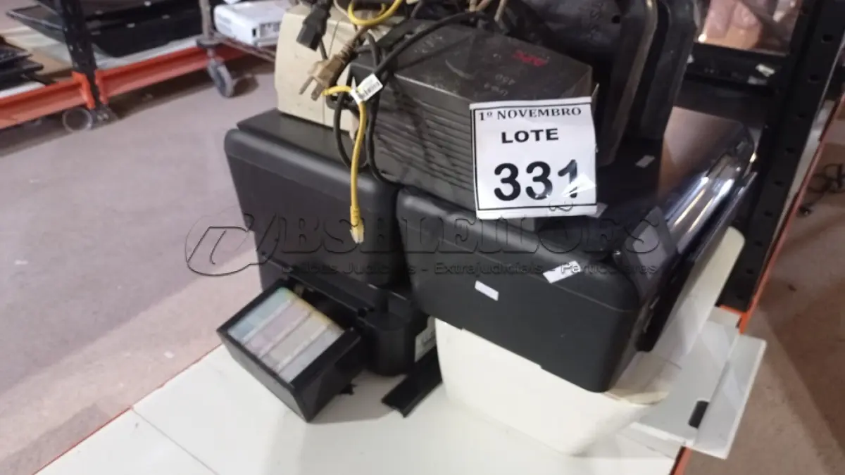 LOTE 331 - 01 FONTE DE PC, 06 ESTABILIZADORES E 04 IMPRESSORAS DE MARCAS E MODELOS DIVERSOS. (NO ESTADO) ATENÇÃO! FAZER A VISITAÇÃO ANTES DE ARREMATAR, NÃO SABEMOS SE FUNCIONA, LEILÃO NÃO TEM GARANTIA E NEM DEVOLUÇÃO, SUJEITO A POSSÍVEIS AVARIAS VISÍVEIS/OCULTAS E/OU AUSÊNCIA DE COMPONENTES.