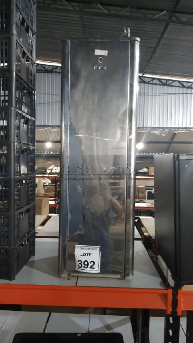 LOTE 392 - 01 BEBEDOURO EM INOX MARCA IBBL. (NO ESTADO) ATENÇÃO! FAZER A VISITAÇÃO ANTES DE ARREMATAR, NÃO SABEMOS SE FUNCIONA, LEILÃO NÃO TEM GARANTIA E NEM DEVOLUÇÃO, SUJEITO A POSSÍVEIS AVARIAS VISÍVEIS/OCULTAS E/OU AUSÊNCIA DE COMPONENTES.