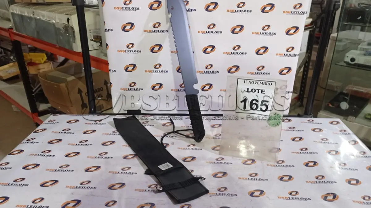 LOTE 165 - 01 FACÃO DO RAMBO IMPORTADA AÇO INOXIDÁVEL FULL TANG BAINHA DE NYLON TAMANHO TOTAL 50CM PESO 300G JÁ AFIADA. (NO ESTADO) ATENÇÃO! FAZER A VISITAÇÃO ANTES DE ARREMATAR, NÃO SABEMOS SE FUNCIONA, LEILÃO NÃO TEM GARANTIA E NEM DEVOLUÇÃO, SUJEITO A POSSÍVEIS AVARIAS VISÍVEIS/OCULTAS E/OU AUSÊNCIA DE COMPONENTES.