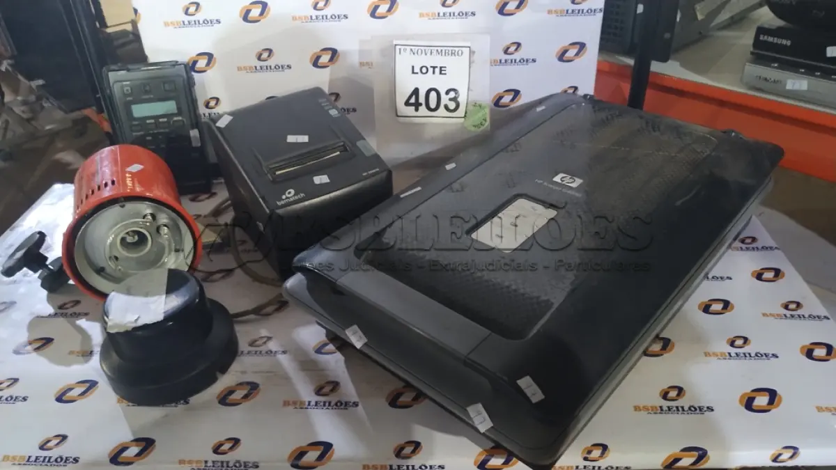 LOTE 403 - 01 SCANNER MODELO G4050 MARCA HP, 01 IMPRESSORA DE CUPOM MARCA BEMATECH, 01 FALSH DE ESTÚDIO COMPACTO 100 MARCA MAKO E 01 GRAVADOR DE ÁUDIO MARCA MARANTZ. (NO ESTADO) ATENÇÃO! FAZER A VISITAÇÃO ANTES DE ARREMATAR, NÃO SABEMOS SE FUNCIONA, LEILÃO NÃO TEM GARANTIA E NEM DEVOLUÇÃO, SUJEITO A POSSÍVEIS AVARIAS VISÍVEIS/OCULTAS E/OU AUSÊNCIA DE COMPONENTES.