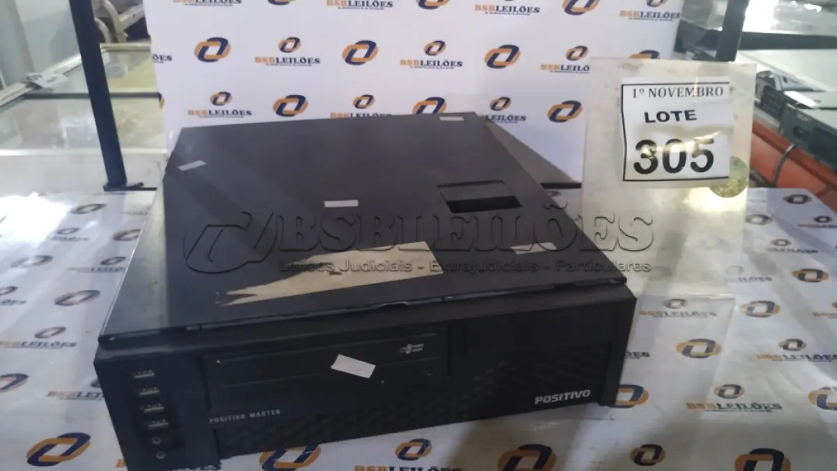 LOTE 305 - 01 CPU MARCA POSITIVO COM 8GB MEMORIA COM SSD E HD. (NO ESTADO) ATENÇÃO! FAZER A VISITAÇÃO ANTES DE ARREMATAR, NÃO SABEMOS SE FUNCIONA, LEILÃO NÃO TEM GARANTIA E NEM DEVOLUÇÃO, SUJEITO A POSSÍVEIS AVARIAS VISÍVEIS/OCULTAS E/OU AUSÊNCIA DE COMPONENTES.