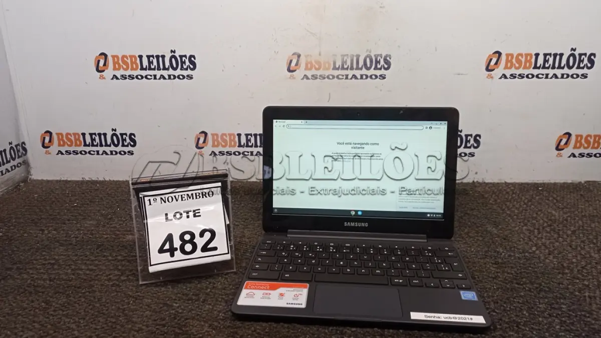 LOTE 482 - 01 NOTEBOOK TELA 11.6’’ 2GB DE MEMÓRIA MARCA SAMSUNG. (NO ESTADO) ATENÇÃO! FAZER A VISITAÇÃO ANTES DE ARREMATAR, NÃO SABEMOS SE FUNCIONA, LEILÃO NÃO TEM GARANTIA E NEM DEVOLUÇÃO, SUJEITO A POSSÍVEIS AVARIAS VISÍVEIS/OCULTAS E/OU AUSÊNCIA DE COMPONENTES.