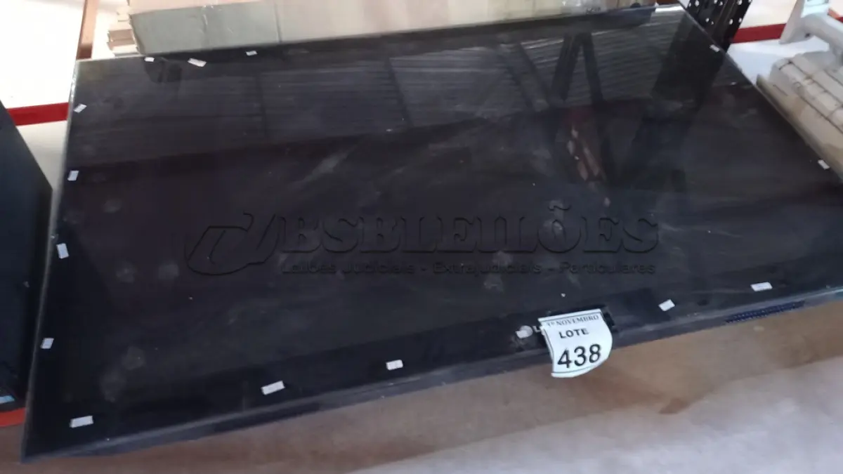 LOTE 438 - 01 TV LCD 71’’ MARCA LG. (NO ESTADO) ATENÇÃO! FAZER A VISITAÇÃO ANTES DE ARREMATAR, NÃO SABEMOS SE FUNCIONA, LEILÃO NÃO TEM GARANTIA E NEM DEVOLUÇÃO, SUJEITO A POSSÍVEIS AVARIAS VISÍVEIS/OCULTAS E/OU AUSÊNCIA DE COMPONENTES.