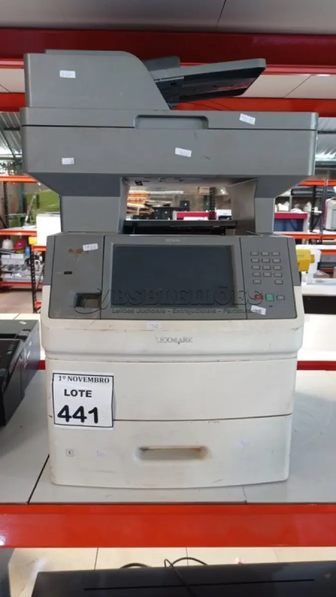 LOTE 441 - 01 IMPRESSORA MULTIFUNCIONAL MODELO X656DE MARCA LEXMARK. (NO ESTADO) ATENÇÃO! FAZER A VISITAÇÃO ANTES DE ARREMATAR, NÃO SABEMOS SE FUNCIONA, LEILÃO NÃO TEM GARANTIA E NEM DEVOLUÇÃO, SUJEITO A POSSÍVEIS AVARIAS VISÍVEIS/OCULTAS E/OU AUSÊNCIA DE COMPONENTES.