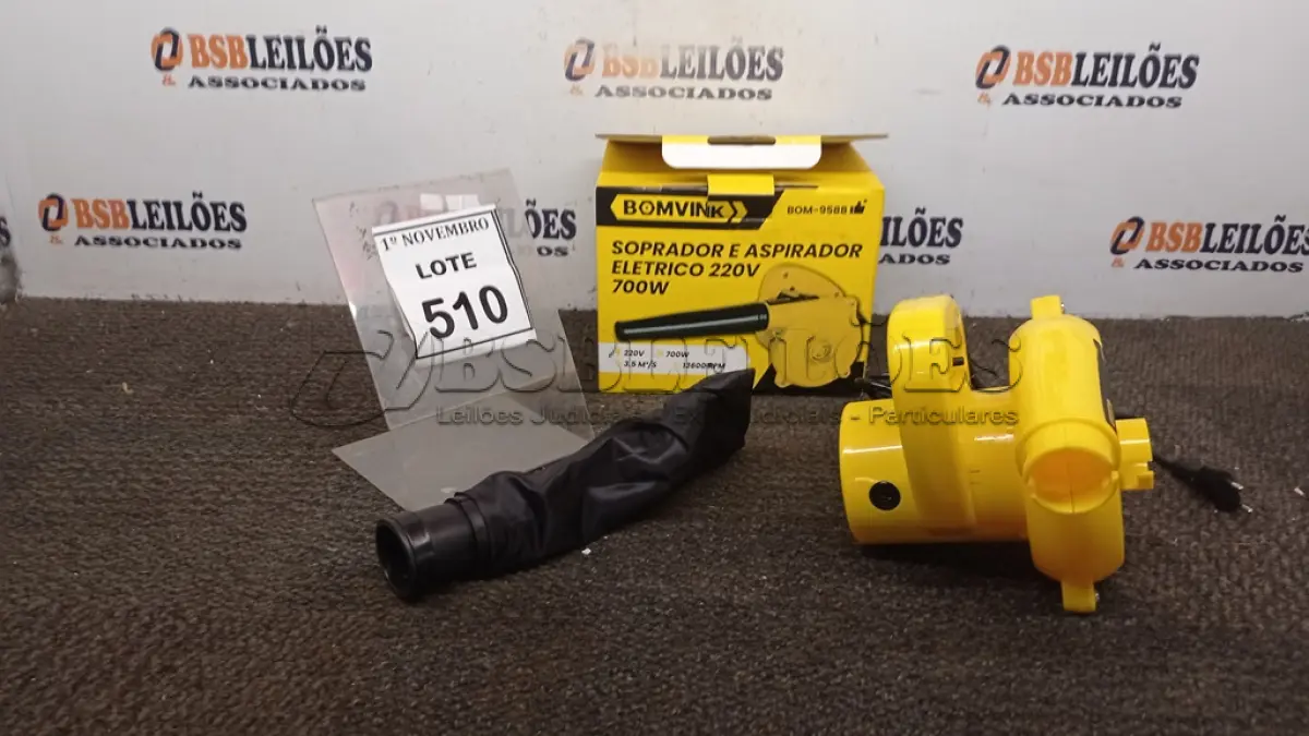 LOTE 510 - 01 SOPRADOR E ASPIRADOR ELÉTRICO 220V 700W 13600RPM (PRODUTO NOVO) (NO ESTADO) ATENÇÃO! FAZER A VISITAÇÃO ANTES DE ARREMATAR, NÃO SABEMOS SE FUNCIONA, LEILÃO NÃO TEM GARANTIA E NEM DEVOLUÇÃO, SUJEITO A POSSÍVEIS AVARIAS VISÍVEIS/OCULTAS E/OU AUSÊNCIA DE COMPONENTES.