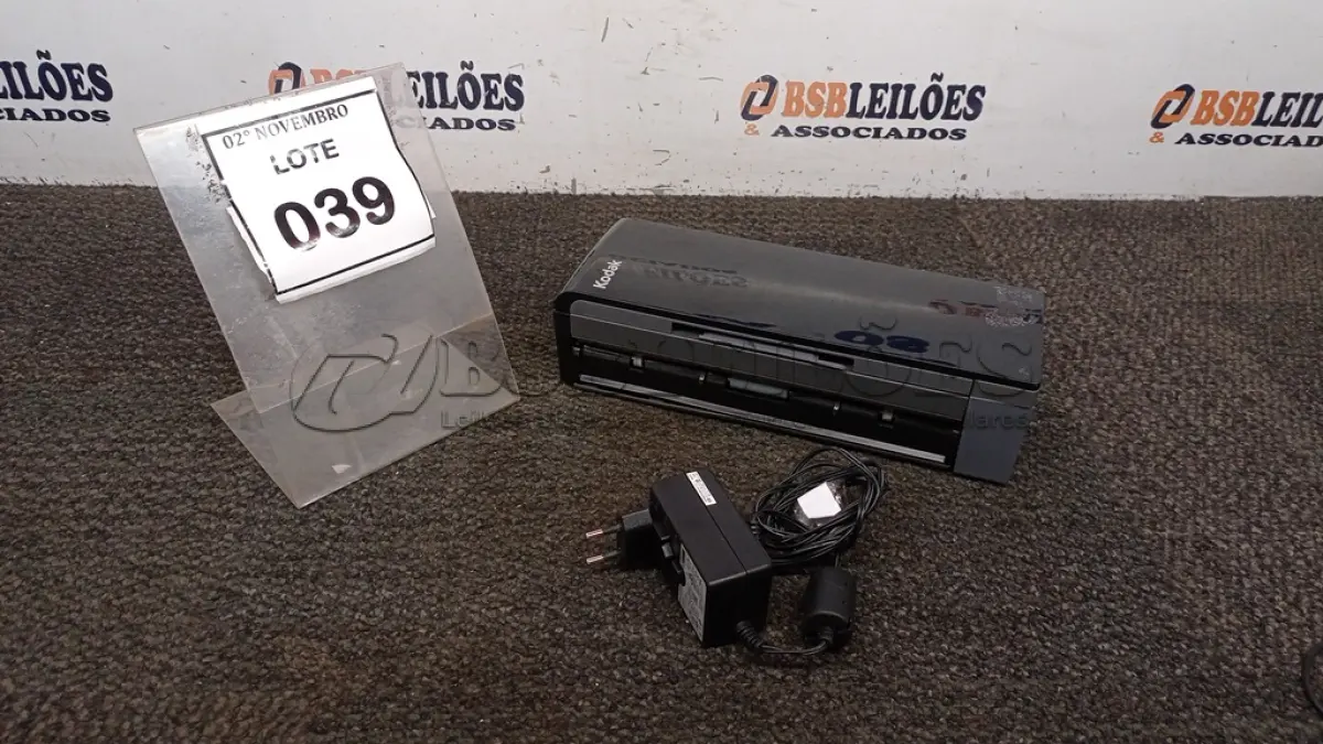 LOTE 039 - 01 SCANNER MODELO I940 MARCA KODAK COM FONTE. (NO ESTADO) ATENÇÃO! FAZER A VISITAÇÃO ANTES DE ARREMATAR, NÃO SABEMOS SE FUNCIONA, LEILÃO NÃO TEM GARANTIA E NEM DEVOLUÇÃO, SUJEITO A POSSÍVEIS AVARIAS VISÍVEIS/OCULTAS E/OU AUSÊNCIA DE COMPONENTES.