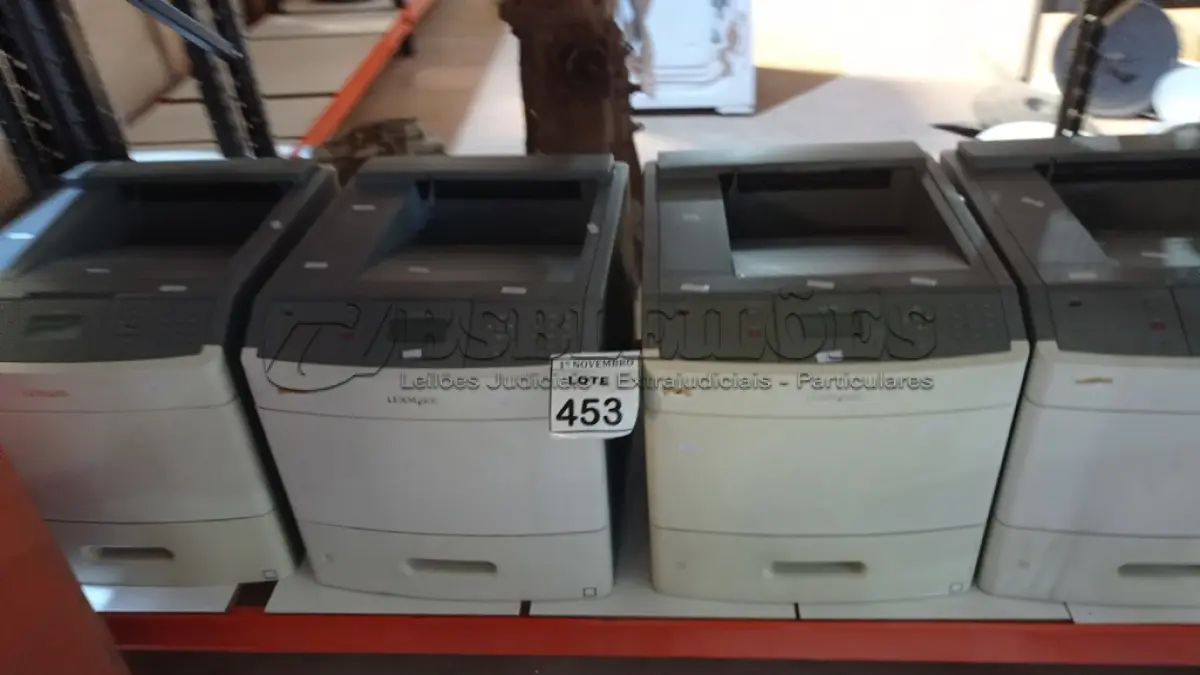 LOTE 453 - 04 IMPRESSORAS MODELO T654DN MARCA LEXMARK. (NO ESTADO) ATENÇÃO! FAZER A VISITAÇÃO ANTES DE ARREMATAR, NÃO SABEMOS SE FUNCIONA, LEILÃO NÃO TEM GARANTIA E NEM DEVOLUÇÃO, SUJEITO A POSSÍVEIS AVARIAS VISÍVEIS/OCULTAS E/OU AUSÊNCIA DE COMPONENTES.