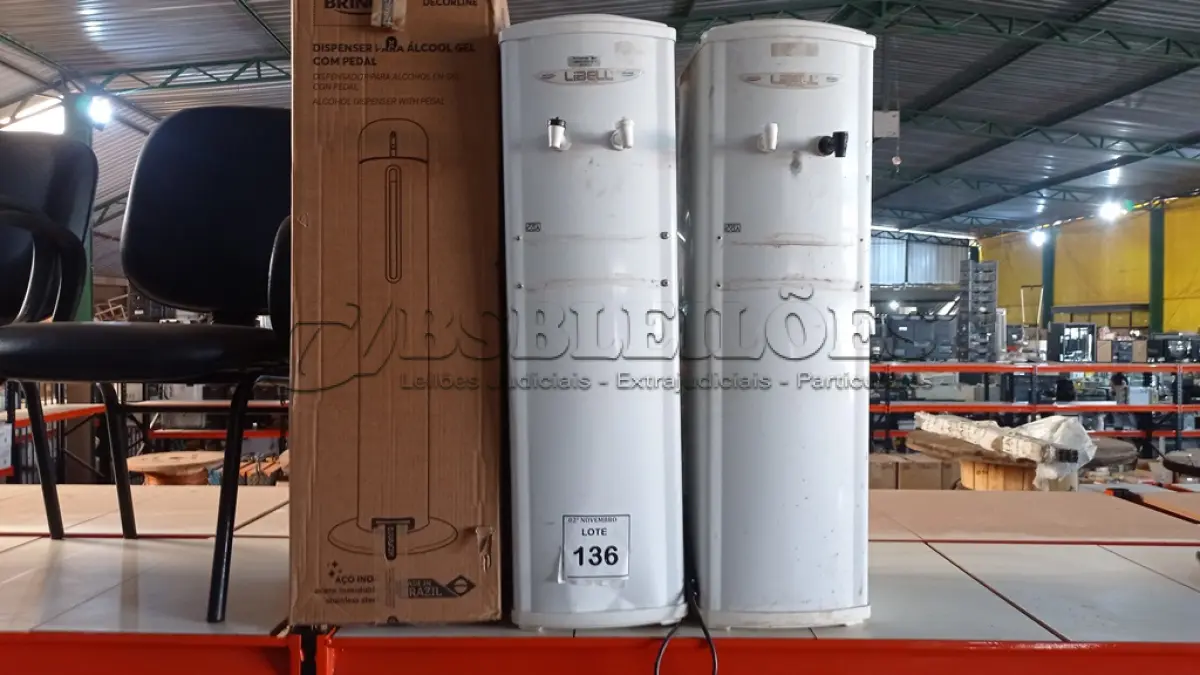 LOTE 136 - 02 BEBEDOUROS PARA GARRAFÃO MARCA IBBL E 01 DISPENSE PARA ÁLCOOL EM GEL COM PEDAL. (NO ESTADO) ATENÇÃO! FAZER A VISITAÇÃO ANTES DE ARREMATAR, NÃO SABEMOS SE FUNCIONA, LEILÃO NÃO TEM GARANTIA E NEM DEVOLUÇÃO, SUJEITO A POSSÍVEIS AVARIAS VISÍVEIS/OCULTAS E/OU AUSÊNCIA DE COMPONENTES.