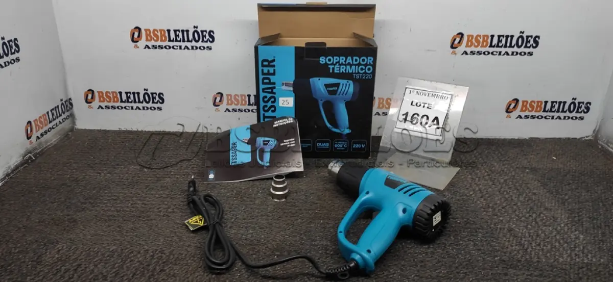 LOTE 160 - 01 SOPRADOR TÉRMICO 200W DUAS VELOCIDADES. (NO ESTADO) ATENÇÃO! FAZER A VISITAÇÃO ANTES DE ARREMATAR, NÃO SABEMOS SE FUNCIONA, LEILÃO NÃO TEM GARANTIA E NEM DEVOLUÇÃO, SUJEITO A POSSÍVEIS AVARIAS VISÍVEIS/OCULTAS E/OU AUSÊNCIA DE COMPONENTES.