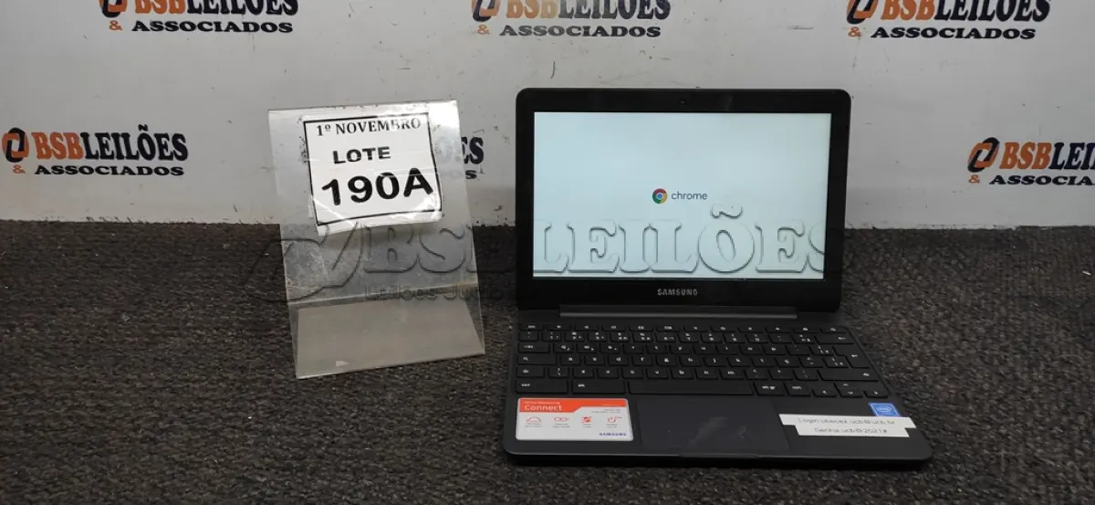 LOTE 190 - 01 NOTEBOOK TELA 11.6’’ 2GB DE MEMÓRIA MARCA SAMSUNG. (NO ESTADO) ATENÇÃO! FAZER A VISITAÇÃO ANTES DE ARREMATAR, NÃO SABEMOS SE FUNCIONA, LEILÃO NÃO TEM GARANTIA E NEM DEVOLUÇÃO, SUJEITO A POSSÍVEIS AVARIAS VISÍVEIS/OCULTAS E/OU AUSÊNCIA DE COMPONENTES.