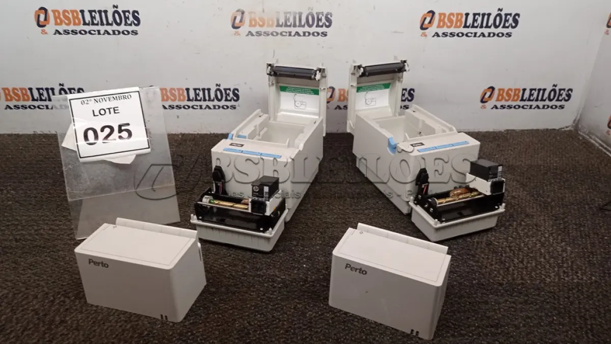 LOTE 025 - 02 IMPRESSORAS DE CUPOM MARCA PERTO. (NO ESTADO) ATENÇÃO! FAZER A VISITAÇÃO ANTES DE ARREMATAR, NÃO SABEMOS SE FUNCIONA, LEILÃO NÃO TEM GARANTIA E NEM DEVOLUÇÃO, SUJEITO A POSSÍVEIS AVARIAS VISÍVEIS/OCULTAS E/OU AUSÊNCIA DE COMPONENTES.