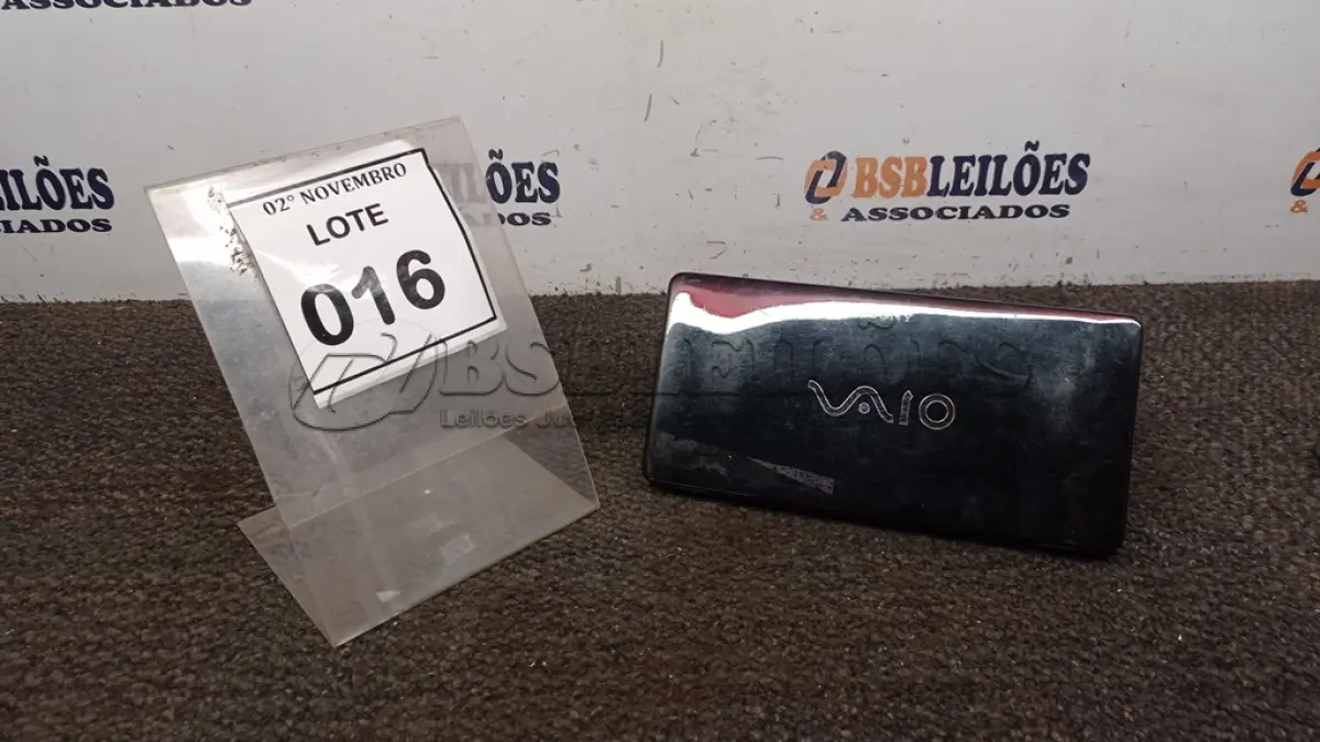 LOTE 016 - 01 NOTEBOOK ULTRAPORTÁTIL MARCA SONY VAIO. (NO ESTADO) ATENÇÃO! FAZER A VISITAÇÃO ANTES DE ARREMATAR, NÃO SABEMOS SE FUNCIONA, LEILÃO NÃO TEM GARANTIA E NEM DEVOLUÇÃO, SUJEITO A POSSÍVEIS AVARIAS VISÍVEIS/OCULTAS E/OU AUSÊNCIA DE COMPONENTES.
