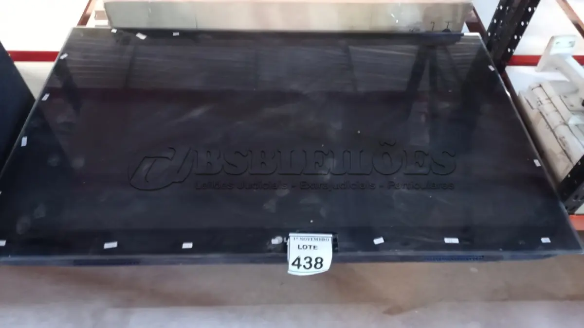 LOTE 438 - 01 TV LCD 71’’ MARCA LG. (NO ESTADO) ATENÇÃO! FAZER A VISITAÇÃO ANTES DE ARREMATAR, NÃO SABEMOS SE FUNCIONA, LEILÃO NÃO TEM GARANTIA E NEM DEVOLUÇÃO, SUJEITO A POSSÍVEIS AVARIAS VISÍVEIS/OCULTAS E/OU AUSÊNCIA DE COMPONENTES.