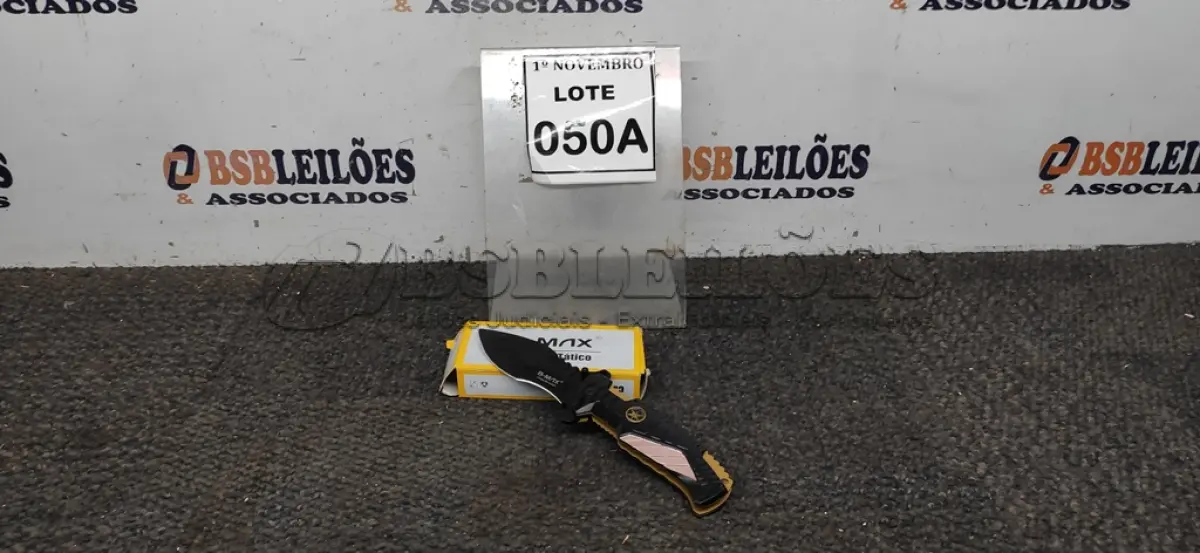 LOTE 050 - 01 CANIVETE TÁTICO DAS FORÇAS ESPECIAIS AMERICANA. (NO ESTADO) ATENÇÃO! FAZER A VISITAÇÃO ANTES DE ARREMATAR, NÃO SABEMOS SE FUNCIONA, LEILÃO NÃO TEM GARANTIA E NEM DEVOLUÇÃO, SUJEITO A POSSÍVEIS AVARIAS VISÍVEIS/OCULTAS E/OU AUSÊNCIA DE COMPONENTES.