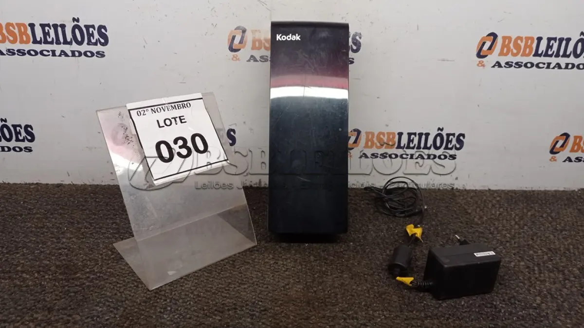 LOTE 030 - 01 SCANNER MODELO I940 MARCA KODAK COM FONTE. (NO ESTADO) ATENÇÃO! FAZER A VISITAÇÃO ANTES DE ARREMATAR, NÃO SABEMOS SE FUNCIONA, LEILÃO NÃO TEM GARANTIA E NEM DEVOLUÇÃO, SUJEITO A POSSÍVEIS AVARIAS VISÍVEIS/OCULTAS E/OU AUSÊNCIA DE COMPONENTES.