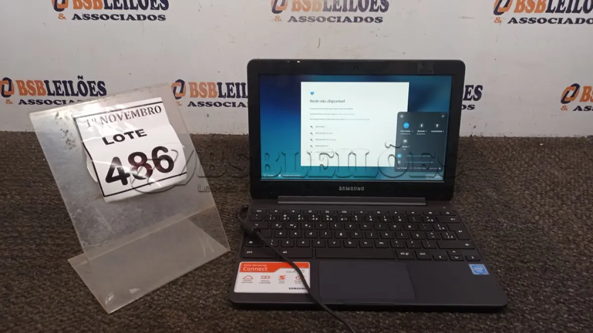 LOTE 486 - 01 NOTEBOOK TELA 11.6’’ 2GB DE MEMÓRIA MARCA SAMSUNG. (NO ESTADO) ATENÇÃO! FAZER A VISITAÇÃO ANTES DE ARREMATAR, NÃO SABEMOS SE FUNCIONA, LEILÃO NÃO TEM GARANTIA E NEM DEVOLUÇÃO, SUJEITO A POSSÍVEIS AVARIAS VISÍVEIS/OCULTAS E/OU AUSÊNCIA DE COMPONENTES.