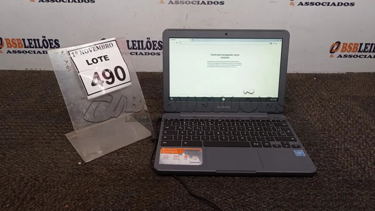 LOTE 490 - 01 NOTEBOOK TELA 11.6’’ 2GB DE MEMÓRIA MARCA SAMSUNG. (NO ESTADO) ATENÇÃO! FAZER A VISITAÇÃO ANTES DE ARREMATAR, NÃO SABEMOS SE FUNCIONA, LEILÃO NÃO TEM GARANTIA E NEM DEVOLUÇÃO, SUJEITO A POSSÍVEIS AVARIAS VISÍVEIS/OCULTAS E/OU AUSÊNCIA DE COMPONENTES.