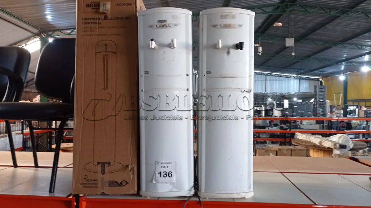 LOTE 136 - 02 BEBEDOUROS PARA GARRAFÃO MARCA IBBL E 01 DISPENSE PARA ÁLCOOL EM GEL COM PEDAL. (NO ESTADO) ATENÇÃO! FAZER A VISITAÇÃO ANTES DE ARREMATAR, NÃO SABEMOS SE FUNCIONA, LEILÃO NÃO TEM GARANTIA E NEM DEVOLUÇÃO, SUJEITO A POSSÍVEIS AVARIAS VISÍVEIS/OCULTAS E/OU AUSÊNCIA DE COMPONENTES.