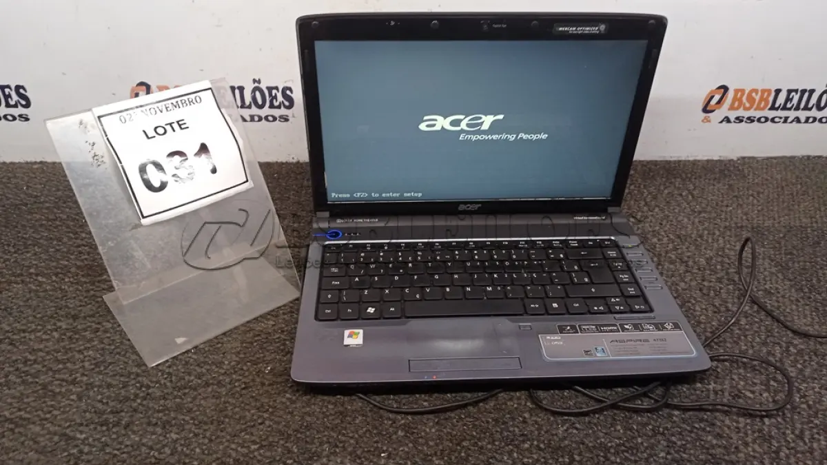 LOTE 031 - 01 NOTEBOOK MARCA ACER. (NO ESTADO) ATENÇÃO! FAZER A VISITAÇÃO ANTES DE ARREMATAR, NÃO SABEMOS SE FUNCIONA, LEILÃO NÃO TEM GARANTIA E NEM DEVOLUÇÃO, SUJEITO A POSSÍVEIS AVARIAS VISÍVEIS/OCULTAS E/OU AUSÊNCIA DE COMPONENTES.