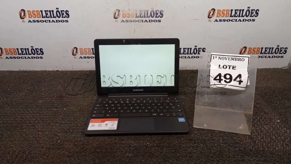 LOTE 494 - 01 NOTEBOOK TELA 11.6’’ 2GB DE MEMÓRIA MARCA SAMSUNG. (NO ESTADO) ATENÇÃO! FAZER A VISITAÇÃO ANTES DE ARREMATAR, NÃO SABEMOS SE FUNCIONA, LEILÃO NÃO TEM GARANTIA E NEM DEVOLUÇÃO, SUJEITO A POSSÍVEIS AVARIAS VISÍVEIS/OCULTAS E/OU AUSÊNCIA DE COMPONENTES.