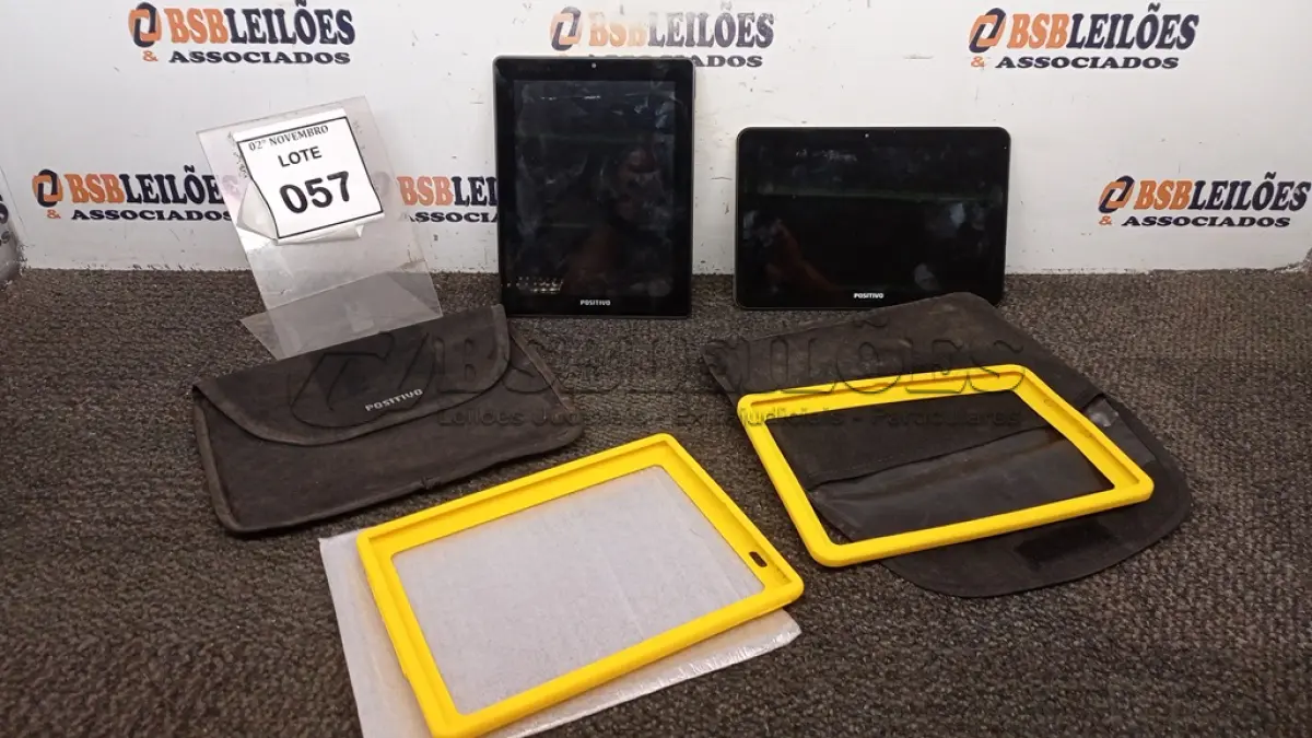 LOTE 057 - 02 TABLETS MARCA POSITIVO COM CAPA. (NO ESTADO) ATENÇÃO! FAZER A VISITAÇÃO ANTES DE ARREMATAR, NÃO SABEMOS SE FUNCIONA, LEILÃO NÃO TEM GARANTIA E NEM DEVOLUÇÃO, SUJEITO A POSSÍVEIS AVARIAS VISÍVEIS/OCULTAS E/OU AUSÊNCIA DE COMPONENTES.
