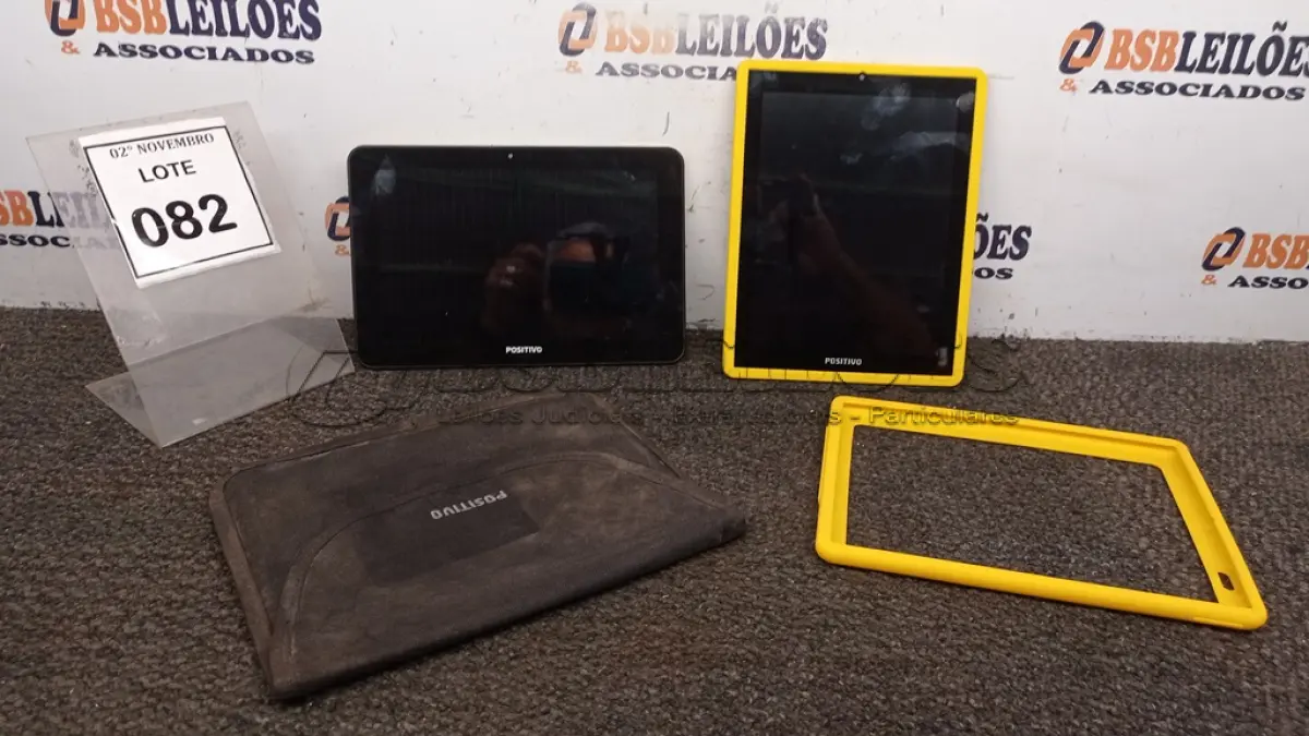 LOTE 082 - 02 TABLETS MARCA POSITIVO COM CAPA. (NO ESTADO) ATENÇÃO! FAZER A VISITAÇÃO ANTES DE ARREMATAR, NÃO SABEMOS SE FUNCIONA, LEILÃO NÃO TEM GARANTIA E NEM DEVOLUÇÃO, SUJEITO A POSSÍVEIS AVARIAS VISÍVEIS/OCULTAS E/OU AUSÊNCIA DE COMPONENTES.