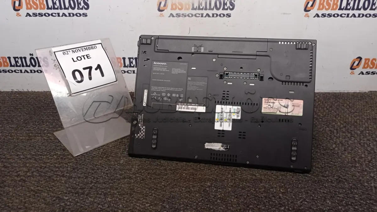 LOTE 071 - 01 NOTEBOOK MARCA LENOVO SÉRIE THINKPAD. (NO ESTADO) ATENÇÃO! FAZER A VISITAÇÃO ANTES DE ARREMATAR, NÃO SABEMOS SE FUNCIONA, LEILÃO NÃO TEM GARANTIA E NEM DEVOLUÇÃO, SUJEITO A POSSÍVEIS AVARIAS VISÍVEIS/OCULTAS E/OU AUSÊNCIA DE COMPONENTES.