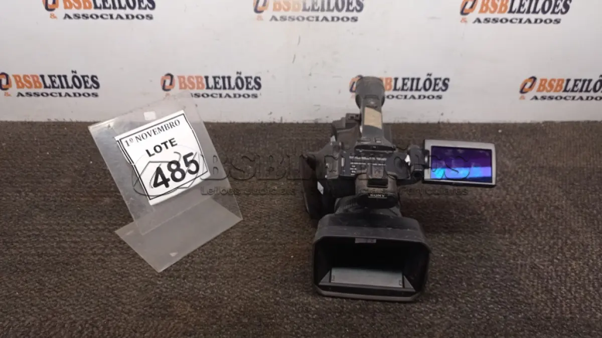 LOTE 485 - 01 FILMADORA MODELO HDV MARCA SONY. (NO ESTADO) ATENÇÃO! FAZER A VISITAÇÃO ANTES DE ARREMATAR, NÃO SABEMOS SE FUNCIONA, LEILÃO NÃO TEM GARANTIA E NEM DEVOLUÇÃO, SUJEITO A POSSÍVEIS AVARIAS VISÍVEIS/OCULTAS E/OU AUSÊNCIA DE COMPONENTES.