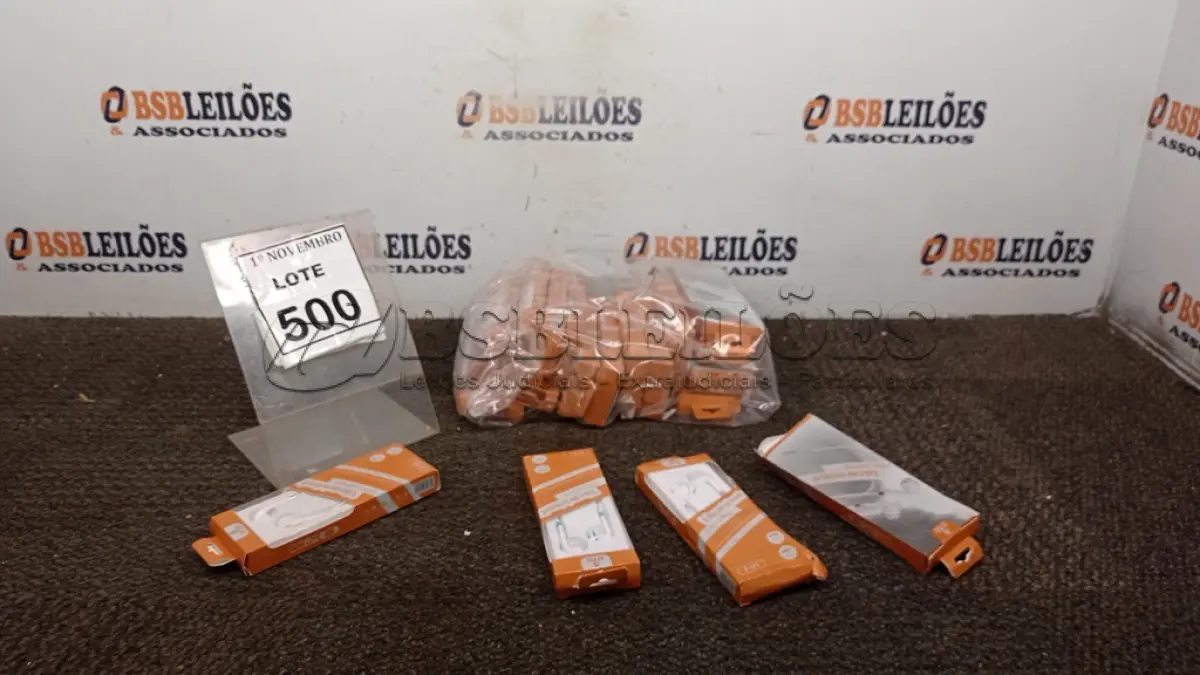 LOTE 500 - 01 LOTE COM VÁRIOS FONES DE OUVIDO. (NO ESTADO) ATENÇÃO! FAZER A VISITAÇÃO ANTES DE ARREMATAR, NÃO SABEMOS SE FUNCIONA, LEILÃO NÃO TEM GARANTIA E NEM DEVOLUÇÃO, SUJEITO A POSSÍVEIS AVARIAS VISÍVEIS/OCULTAS E/OU AUSÊNCIA DE COMPONENTES.