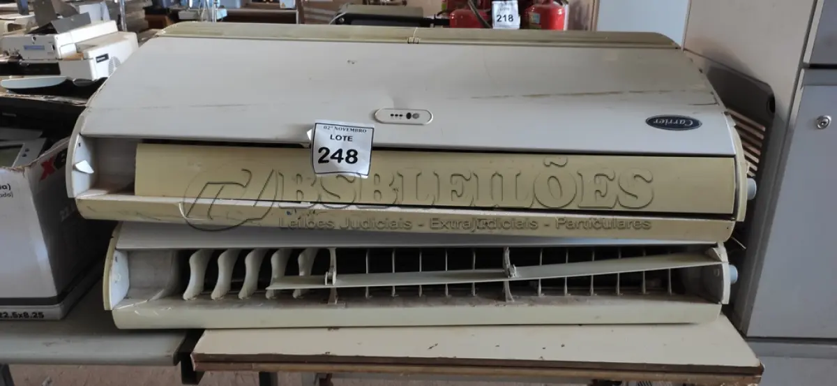 LOTE 248 - 02 EVAPORADORAS PARA RETIRADA DE PEÇAS. (NO ESTADO) ATENÇÃO! FAZER A VISITAÇÃO ANTES DE ARREMATAR, NÃO SABEMOS SE FUNCIONA, LEILÃO NÃO TEM GARANTIA E NEM DEVOLUÇÃO, SUJEITO A POSSÍVEIS AVARIAS VISÍVEIS/OCULTAS E/OU AUSÊNCIA DE COMPONENTES.
