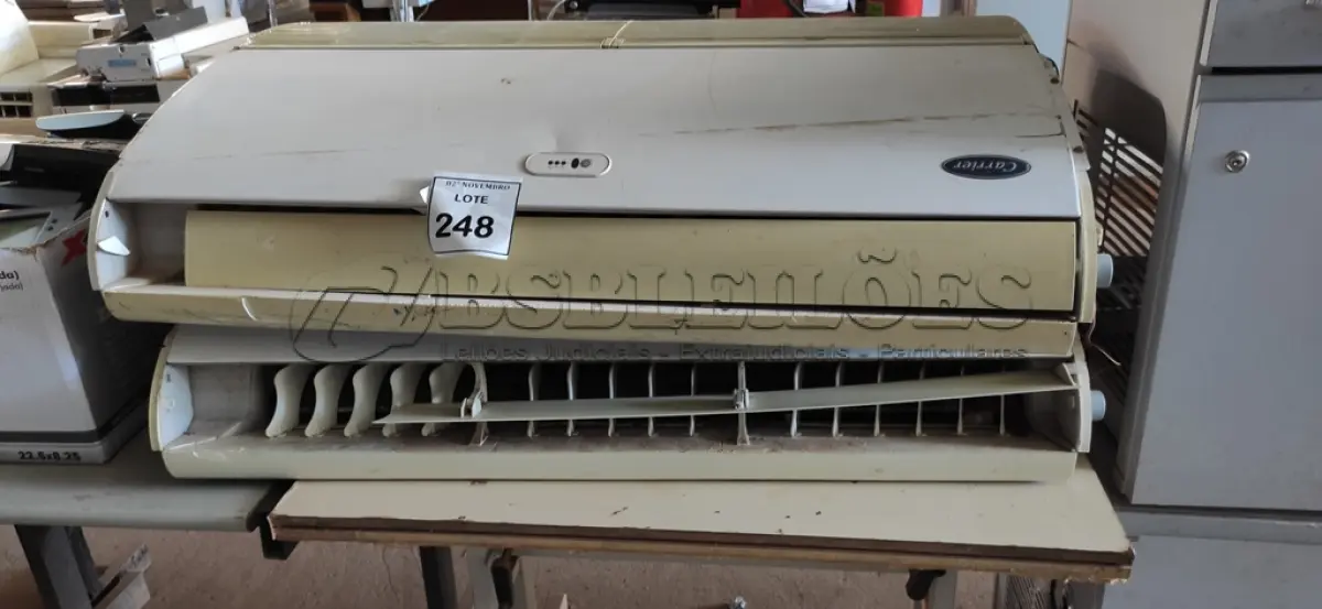 LOTE 248 - 02 EVAPORADORAS PARA RETIRADA DE PEÇAS. (NO ESTADO) ATENÇÃO! FAZER A VISITAÇÃO ANTES DE ARREMATAR, NÃO SABEMOS SE FUNCIONA, LEILÃO NÃO TEM GARANTIA E NEM DEVOLUÇÃO, SUJEITO A POSSÍVEIS AVARIAS VISÍVEIS/OCULTAS E/OU AUSÊNCIA DE COMPONENTES.