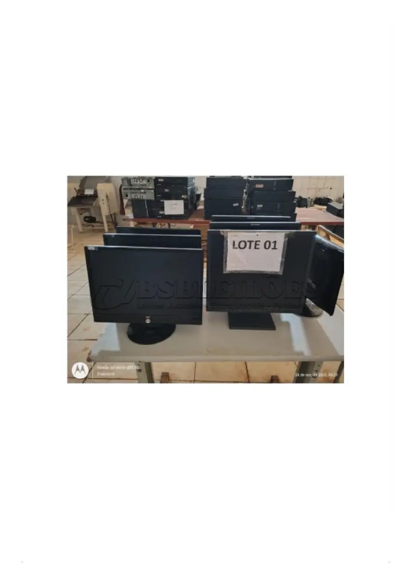 LOTE 001 - 07 MONITORES DE VIDEO POLICROMATICO LCD E LED - MARCAS LENOVO, AOC, SAMSUNG; (NO ESTADO DE CONSERVAÇÃO QUE SE ENCONTRAM)