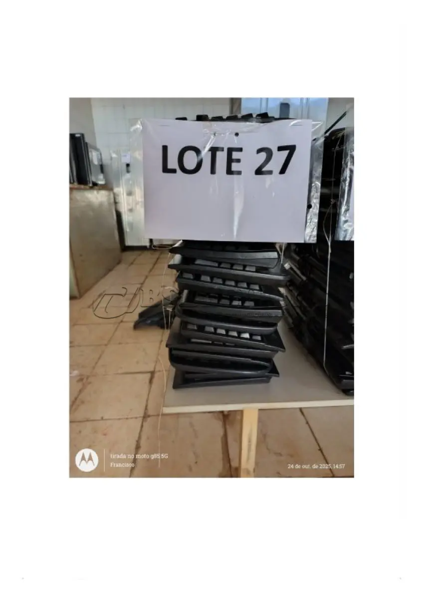 LOTE 027 - 17 TECLADOS PARA COMPUTADOR, SENDO 15 DE MARCAS COMO LENOVO, DELL E ITAUTEC E 02 TECLADOS ERGONOMICO MICROSOFT; (NO ESTADO DE CONSERVAÇÃO QUE SE ENCONTRAM)