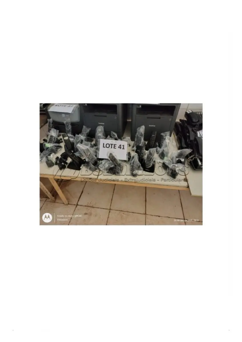 LOTE 041 - 20 APARELHOS TELEFÔNICOS, DIVERSOS MODELOS E MARCAS; (NO ESTADO DE CONSERVAÇÃO QUE SE ENCONTRAM)