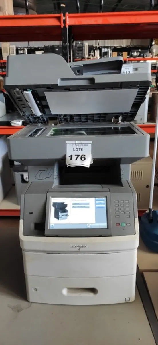 LOTE 176 - 01 IMPRESSORA MULTIFUNCIONAL MODELO X656DE MARCA LEXMARK. (NO ESTADO) ATENÇÃO! FAZER A VISITAÇÃO ANTES DE ARREMATAR, NÃO SABEMOS SE FUNCIONA, LEILÃO NÃO TEM GARANTIA E NEM DEVOLUÇÃO, SUJEITO A POSSÍVEIS AVARIAS VISÍVEIS/OCULTAS E/OU AUSÊNCIA DE COMPONENTES.